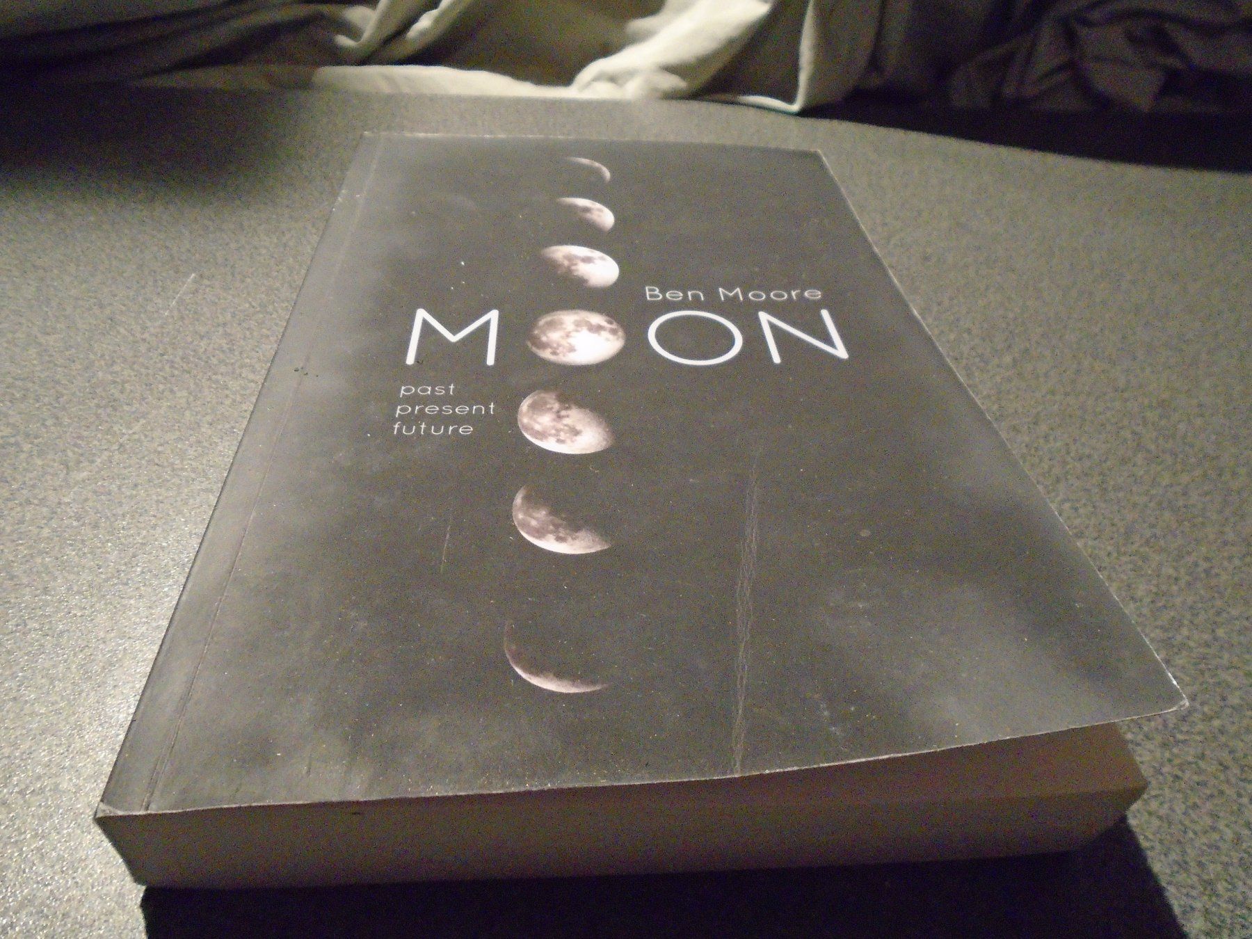 Libri: Moon Ben Moore past, present & future – Usato da Zürich venduto da abraxas1291