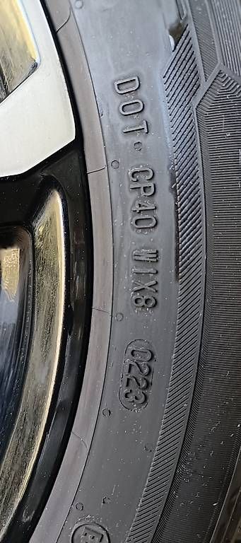 Volkswagen Pneumatici & Ruote complete: 4 Kompletträder VW Passat B8 – Usato da Steffisburg venduto da Roby70 3