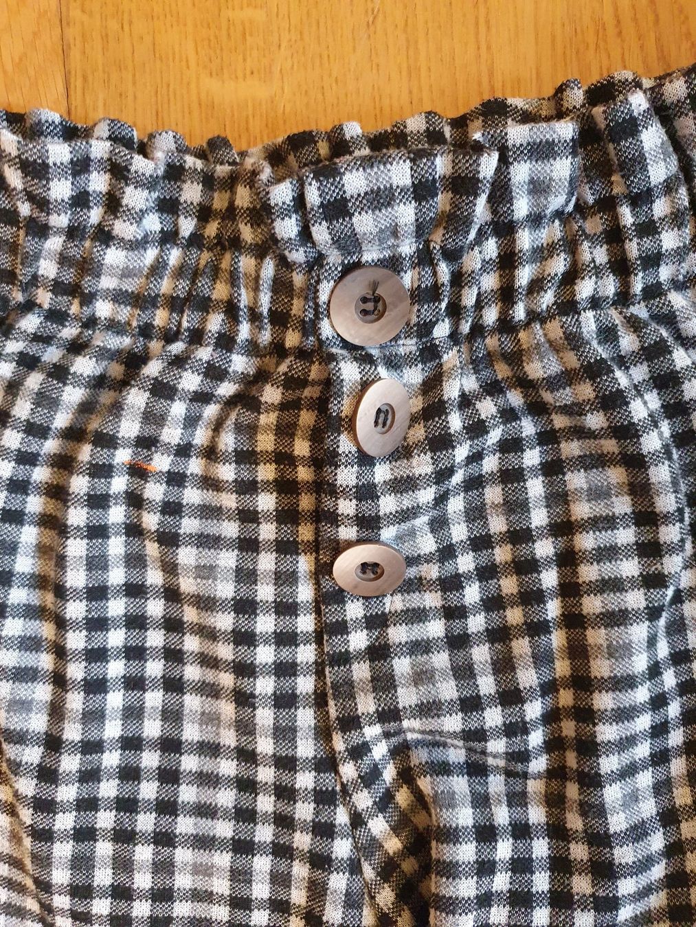 Pantaloni: Damenhose Bebe Plus grösse S – Usato da Zürich venduto da loosebone 1