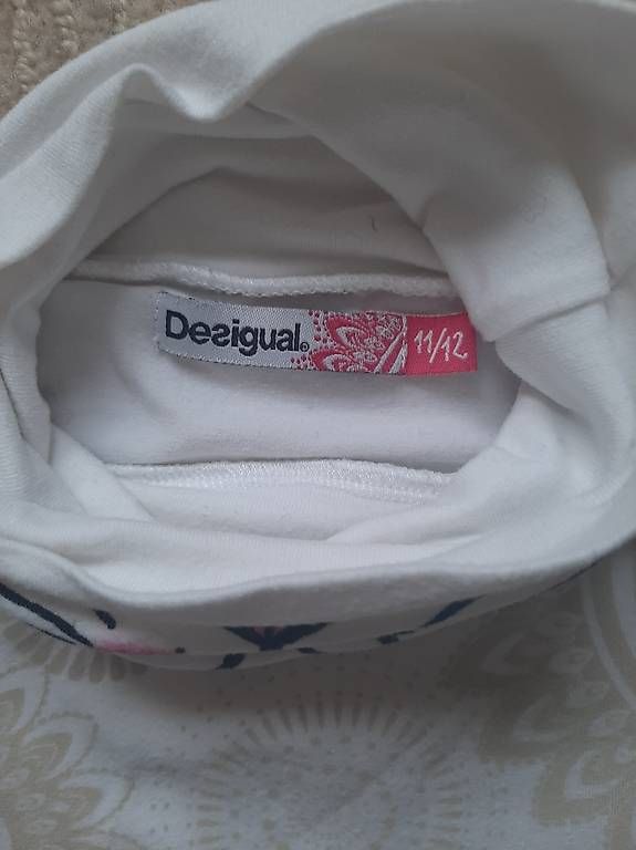 Maglioni & Felpe: Rollkragenpulli Desigual Gr. 158 – Usato da Lausanne venduto da ftrevaz 2