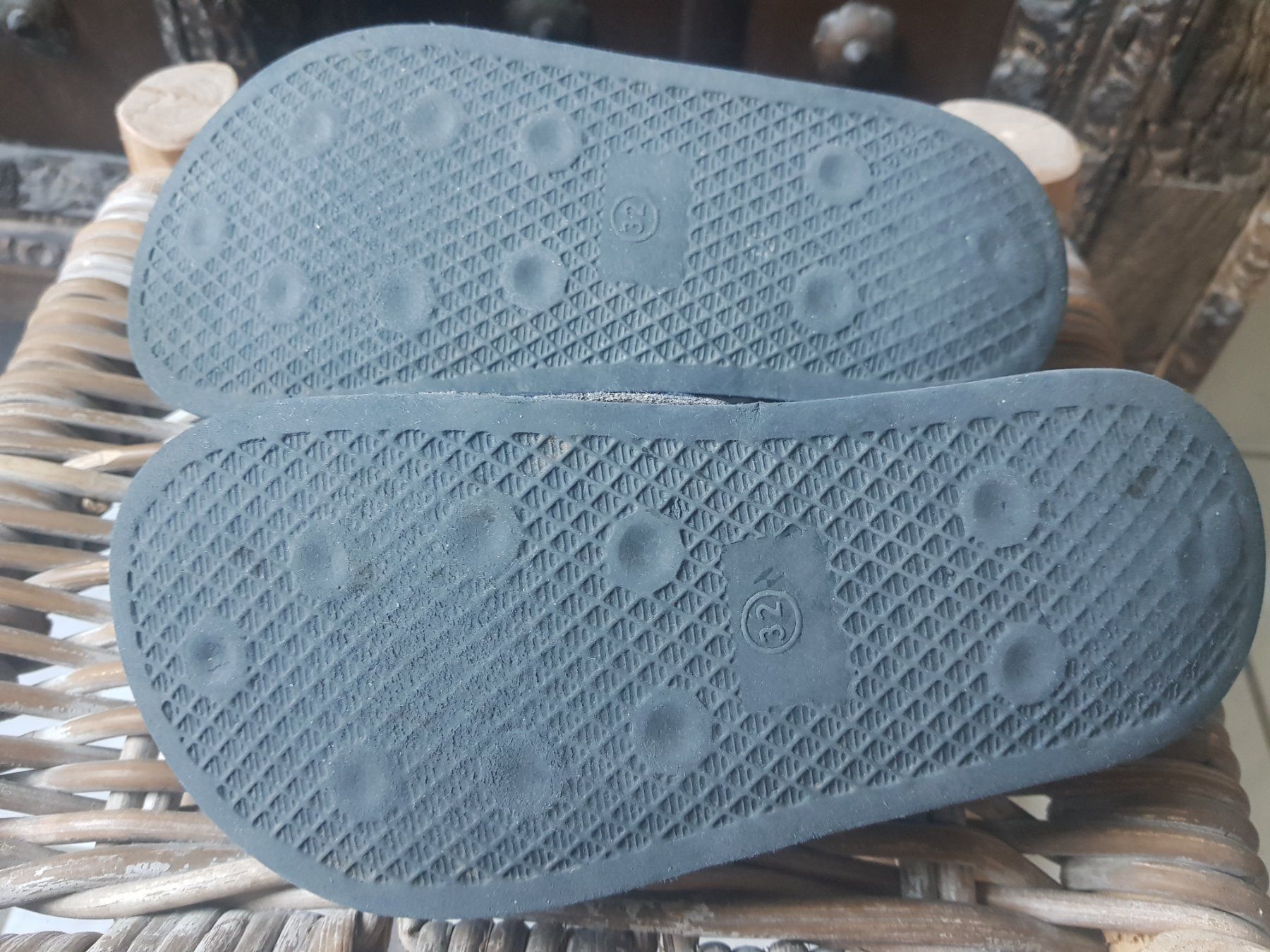 Herrenschuhe: KINDER BADESANDALEN – Gebraucht aus Root von LifestyleAccessoires 3