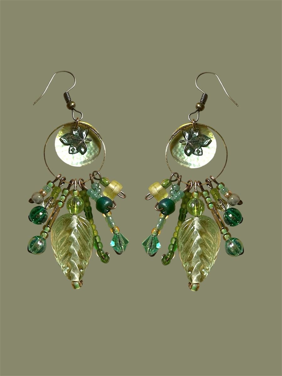 Orecchini pendenti & Orecchini a lobo: Boucle perles feuilles – Nuovo (secondo la descrizione) da St-Saphorin-Morges venduto da chl_s5rr 1