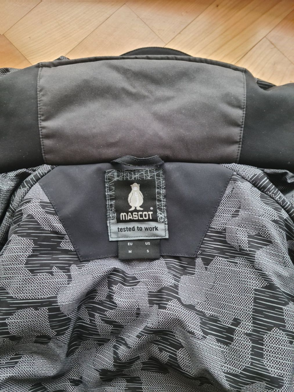 Giacche: Arbeitsjacke Winterjacke Mascot   Grösse M – Usato da Meggen venduto da sibmasch