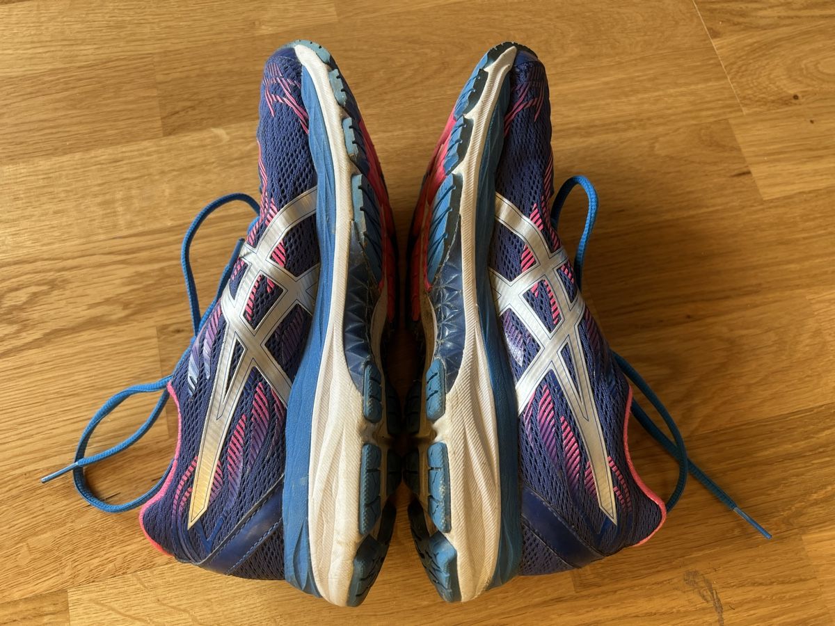 Asics Scarpe da uomo: Asics Gel, Laufschuhe, Grösse 40 – Usato da Frick venduto da clembou 2
