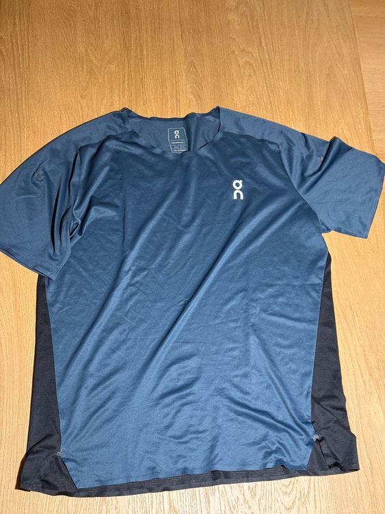 On Performance Laufbekleidung 4x T-Shirt 2x Short Herren XL 7