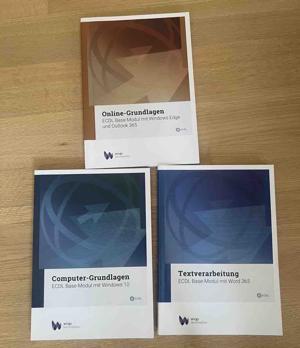 Bücher: ECDL Lehrmaterialien: 3 Stk. guter Zustand – Gebraucht aus Zofingen von Florianij