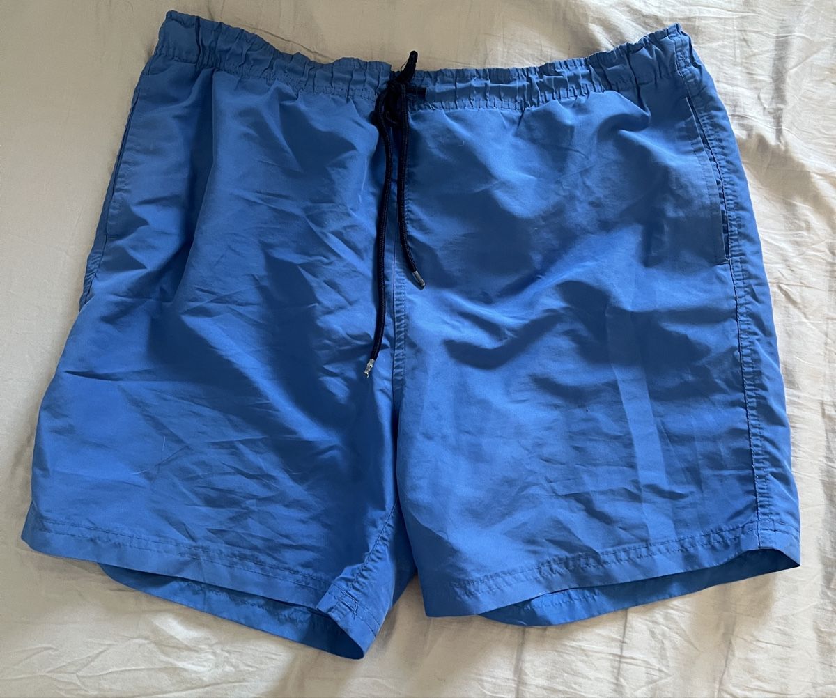 Costumi da bagno: Shorts de bain bleus taille L – Usato da Châtel-St-Denis venduto da Calou1820