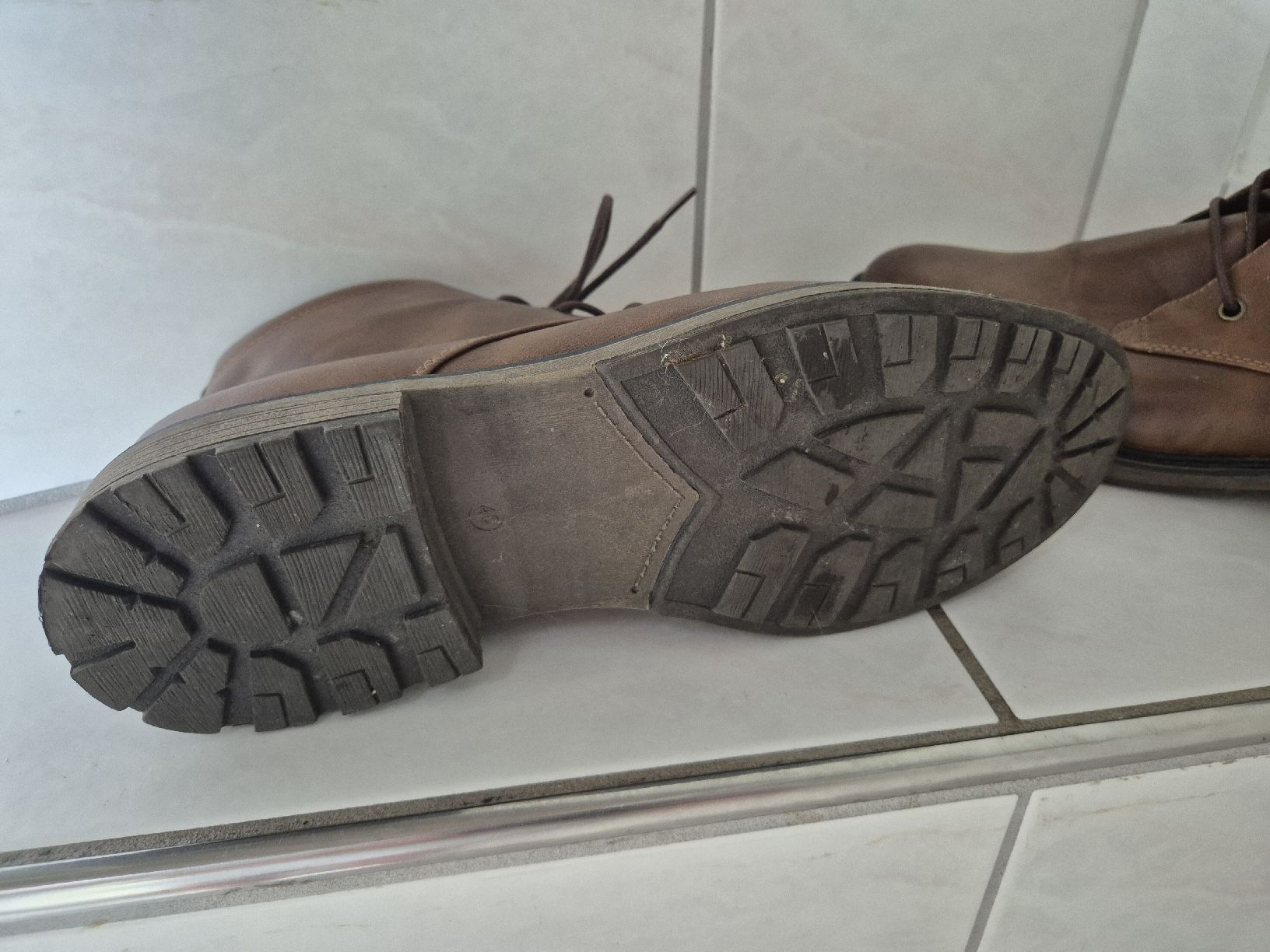 Chaussures hommes: Jacamo Brown Desert Boots size 47 – D'occasion à Kilchberg ZH par emi_6vtg 2