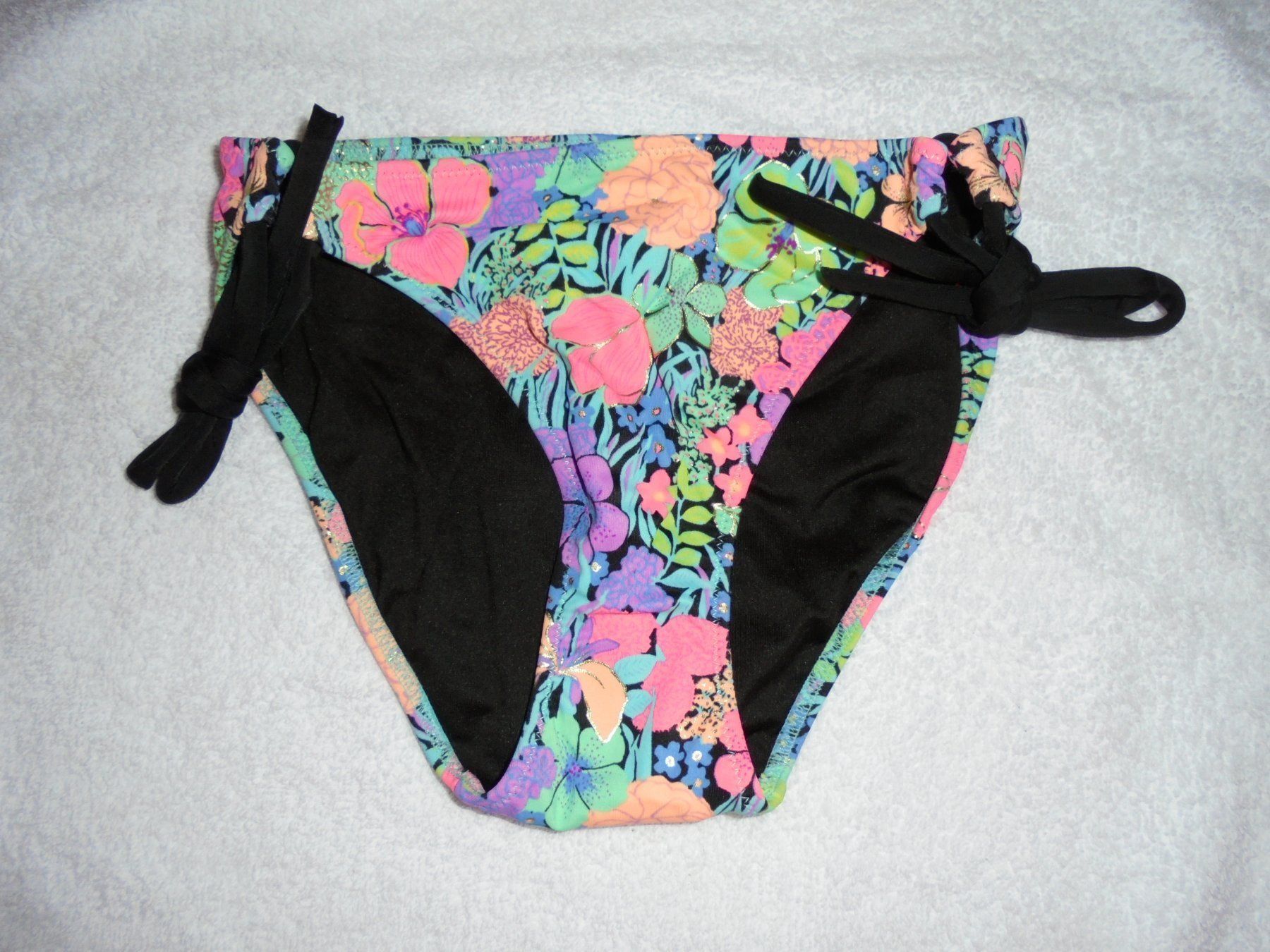 Victoria's Secret Costumi da bagno & Bikini: VICTORIA'S SECRET BIKINI-HOSE GRÖSSE S – Nuovo e nell'imballaggio originale da Aarau Rohr venduto da PinkSchwein