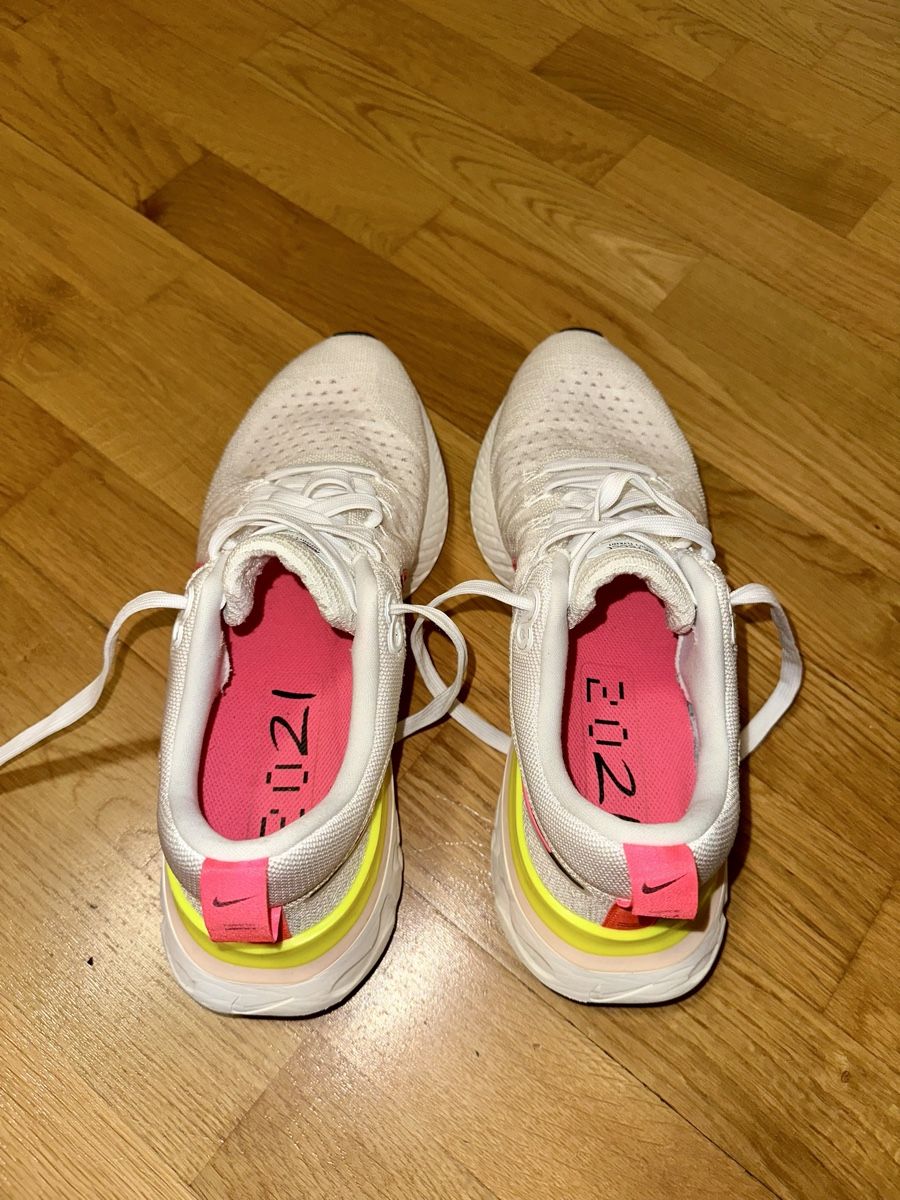 Nike Scarpe da uomo: Nike React Laufschuhe, Gr. 44.5 – Usato da Bern venduto da rub_8mhx 8