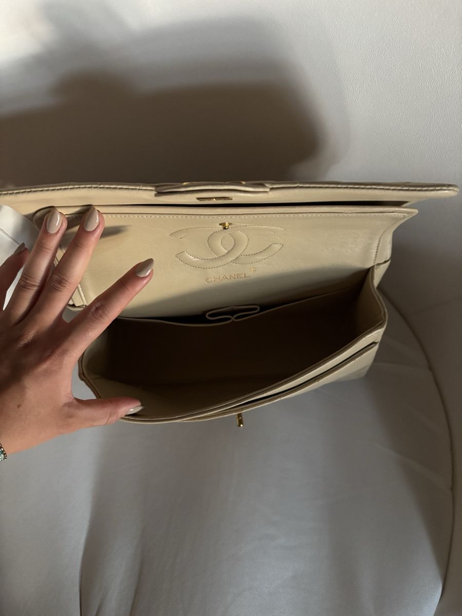 Chanel Borse da donna: Chanel Medium Flap Bag in Beige – Usato da Zollikon venduto da han_rvt8 5