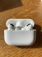 Apple AirPods Pro mit MagSafe Ladecase weiss neuwertig
