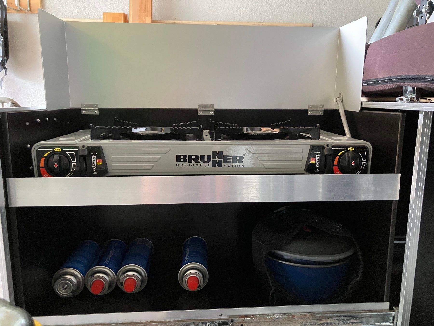 Zubehör: "Ququq" Campingbox – Gebraucht aus Schwändi GL von  6