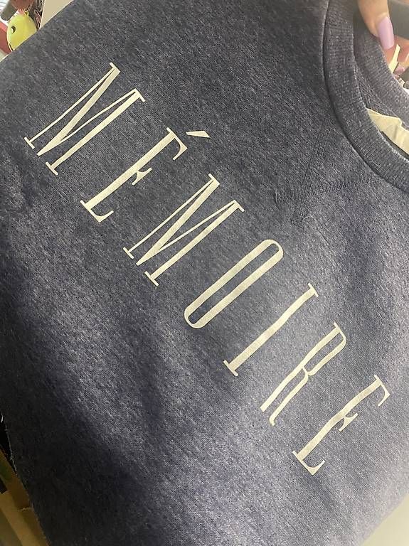 Pullover & Sweatshirts: kurzer Pullover – Gebraucht aus Kriegstetten von shreya22 2