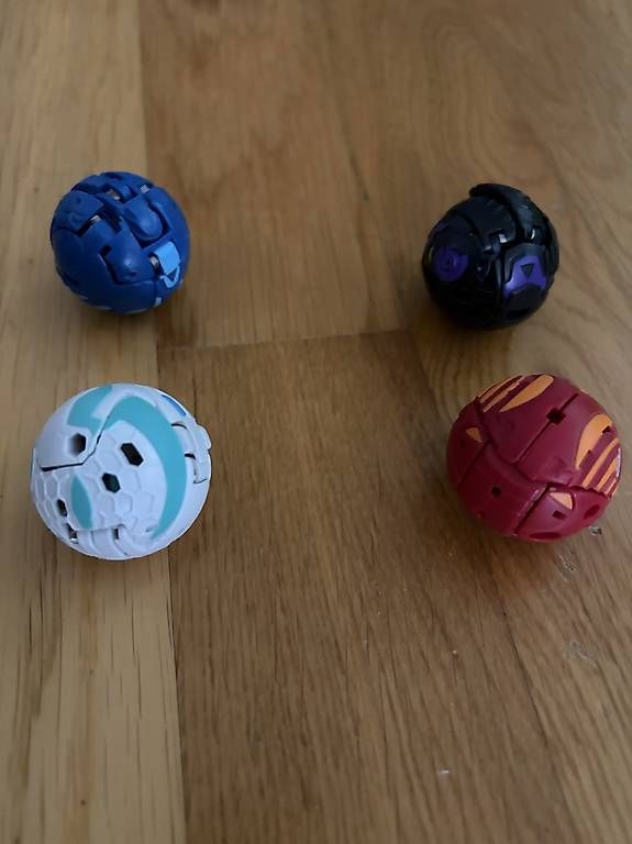Giocattoli: 4x Bakugan – Usato da Frenkendorf venduto da MISA8283