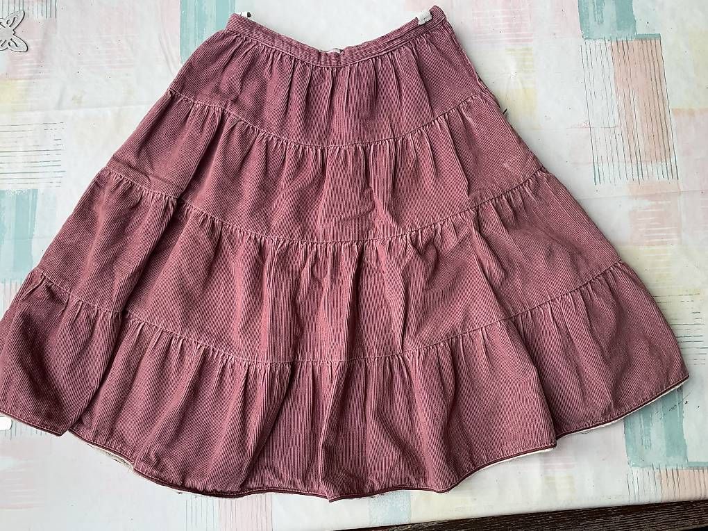 Vestiti & Gonne: Rosa Cord-Mädchenrock  – Usato da Zürich venduto da lil_xr6x 1