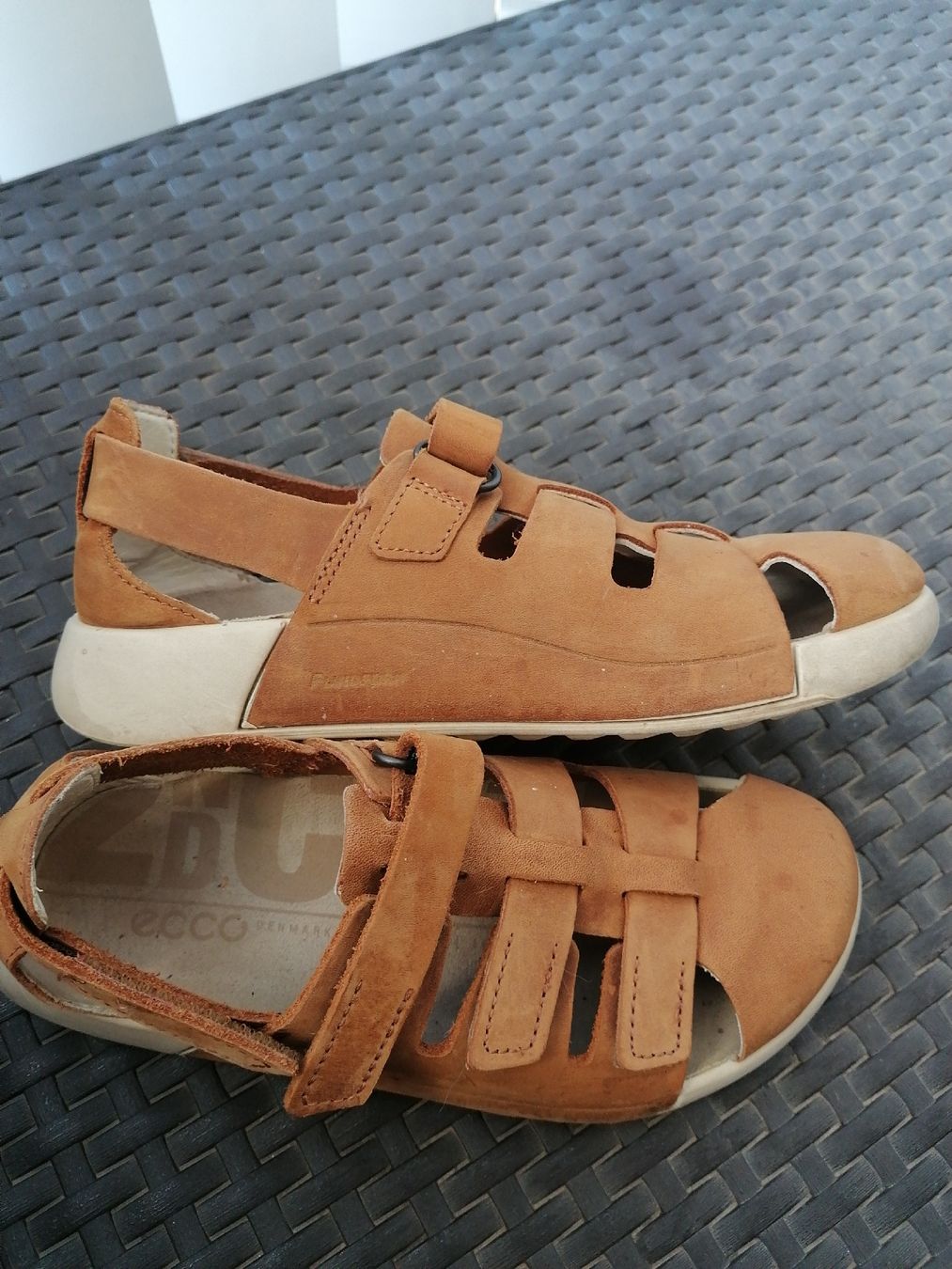 Scarpe per ragazzi: Ecco sandales veritable cuir gr 32 – Usato da Bassecourt venduto da Adeli16 5