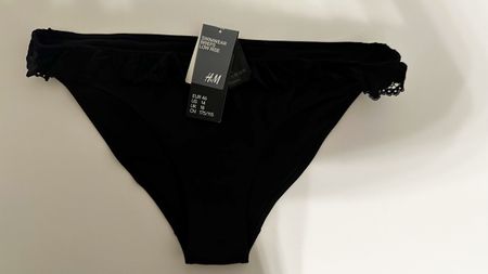 H&M Bikinihose Grösse 46 Schwarz Neu mit Etikett