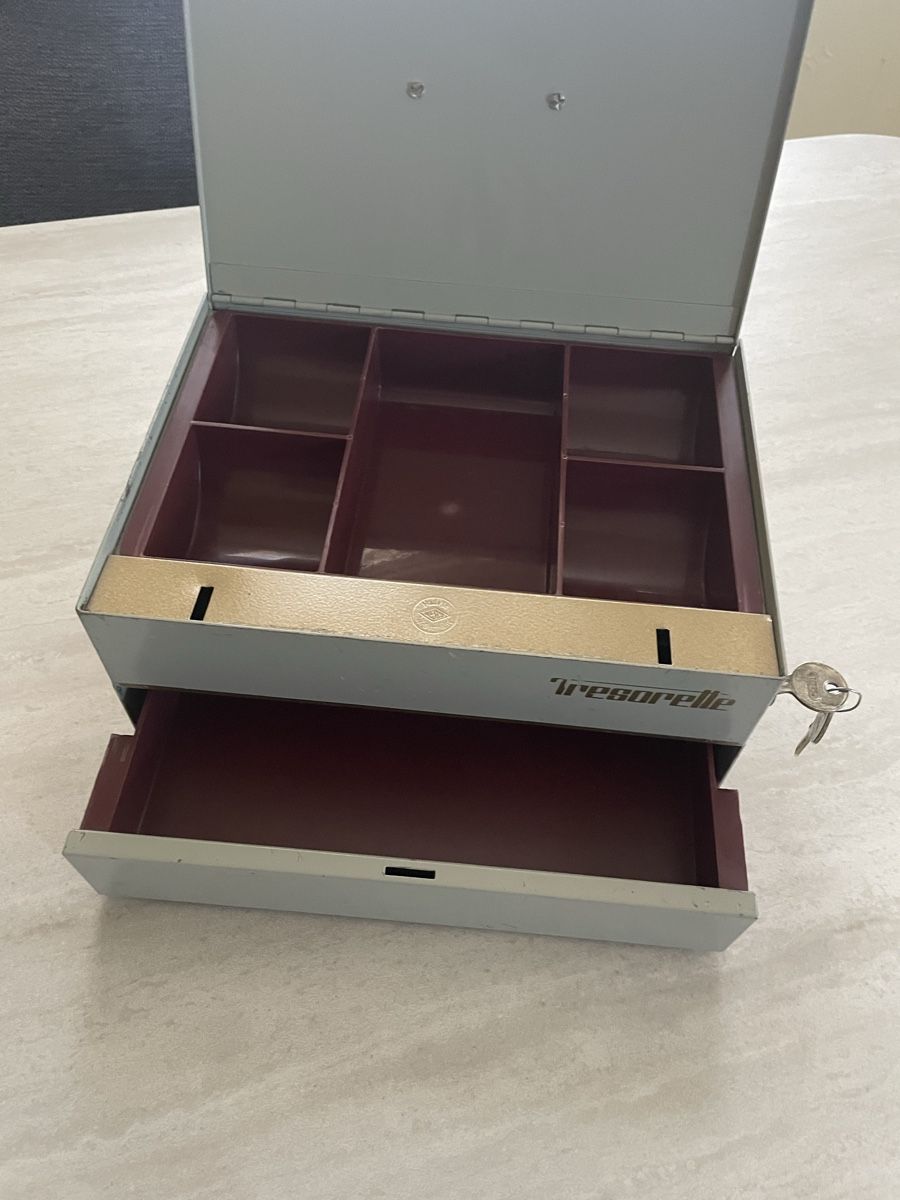 Registratore di cassa: Wesco Geldkassette Tresorette – Usato da Flawil venduto da Naphtali 5