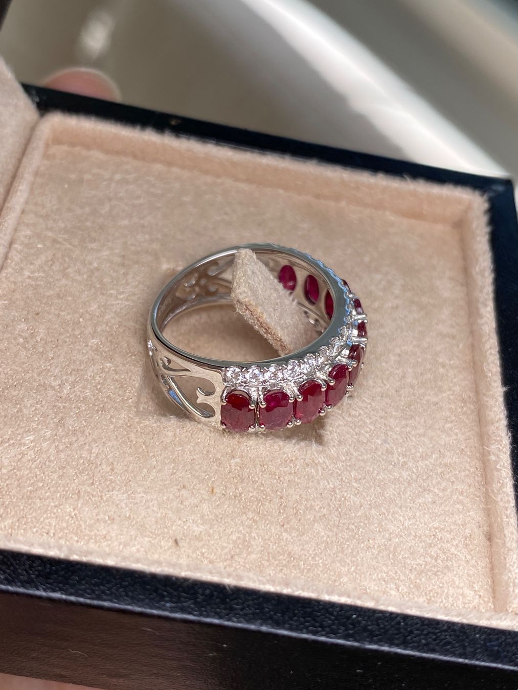 Anelli: Einzigartiger Rubin Ring/18k/Diamanten – Nuovo e nell'imballaggio originale da Sarnen venduto da Yingsperlen1 4