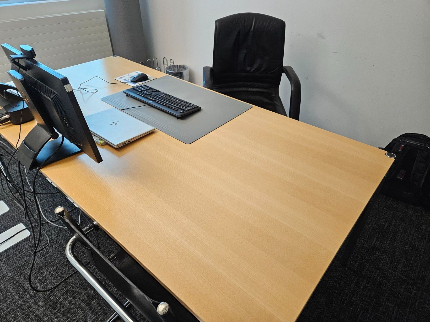 USM Schreibtische: Schreibtisch USM Haller Buche - 2 Stk. – Gebraucht aus Basel von thm_8qmc 1