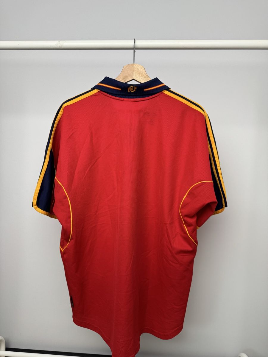 Adidas Canottiere & Pantaloni: Spain 00/02 home shirt  – Nuovo (secondo la descrizione) da Baden venduto da Timelessthreads 1
