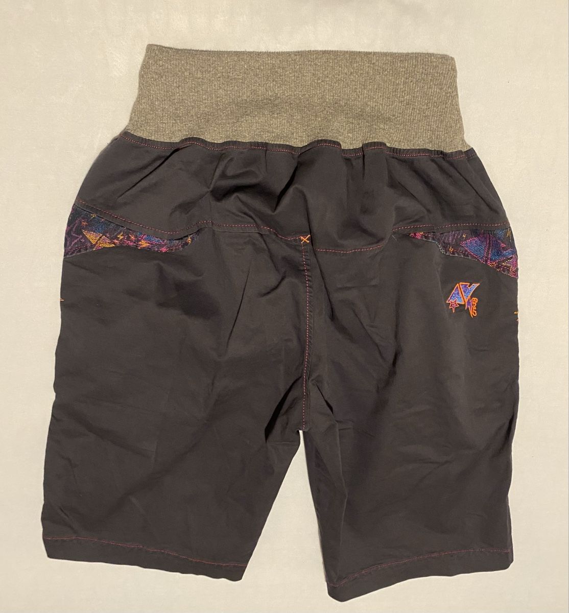 Pantaloni: Short Crazy Idea – Usato da Rennaz venduto da Byronbay6 1