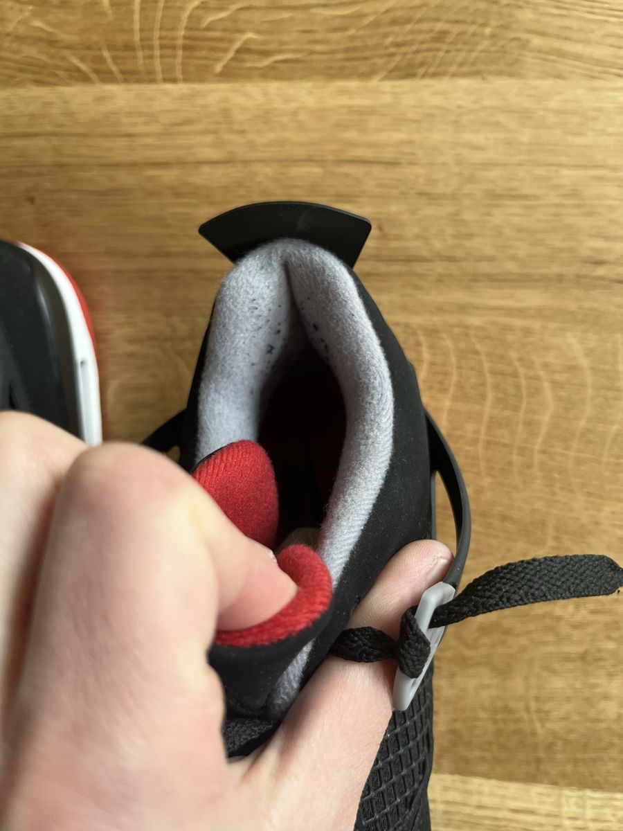 Jordan Scarpe da uomo: Air Jordan 4 Bred 2019 EU 42 – Usato da Liebefeld venduto da donetasy 6