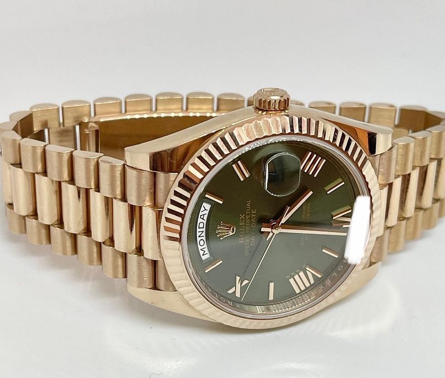 Rolex Orologi: Rolex Daydate Green Dial Everose 228235 – Nuovo (secondo la descrizione) da Lugano venduto da Superstudiolugano 1