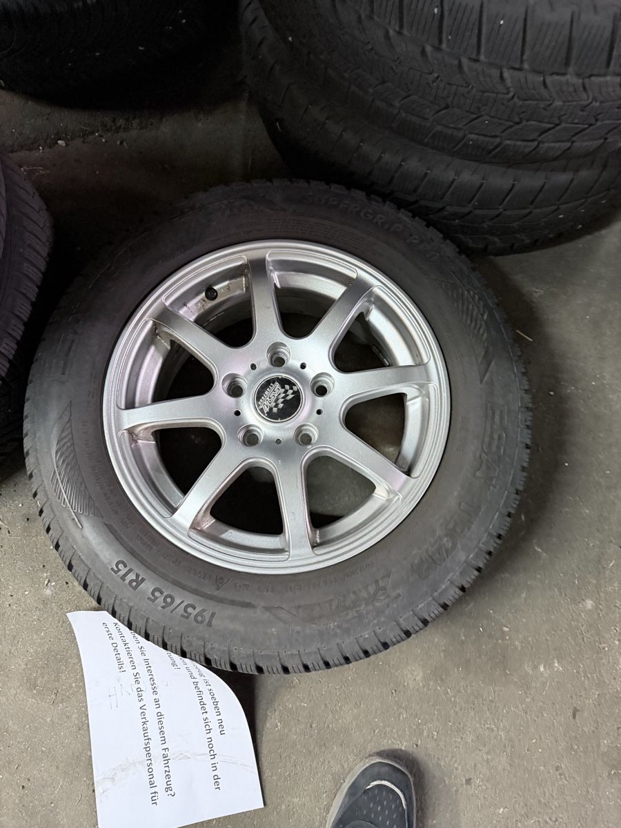 Pneus & Roues: Hyundai Winterrad ix20 oder andere – D'occasion à Kräiligen par tisala 3