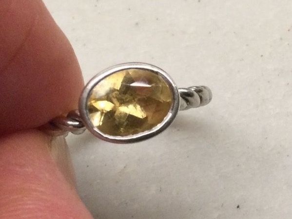 Anelli: Gelbes Ring - bague Pierre jaune – Usato da Zürich venduto da Janakpur 1