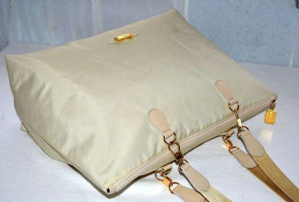 Moschino Taschen für Damen: Tasche / grand sac MOSCHINO – Gebraucht aus Collonges von Auganien 5