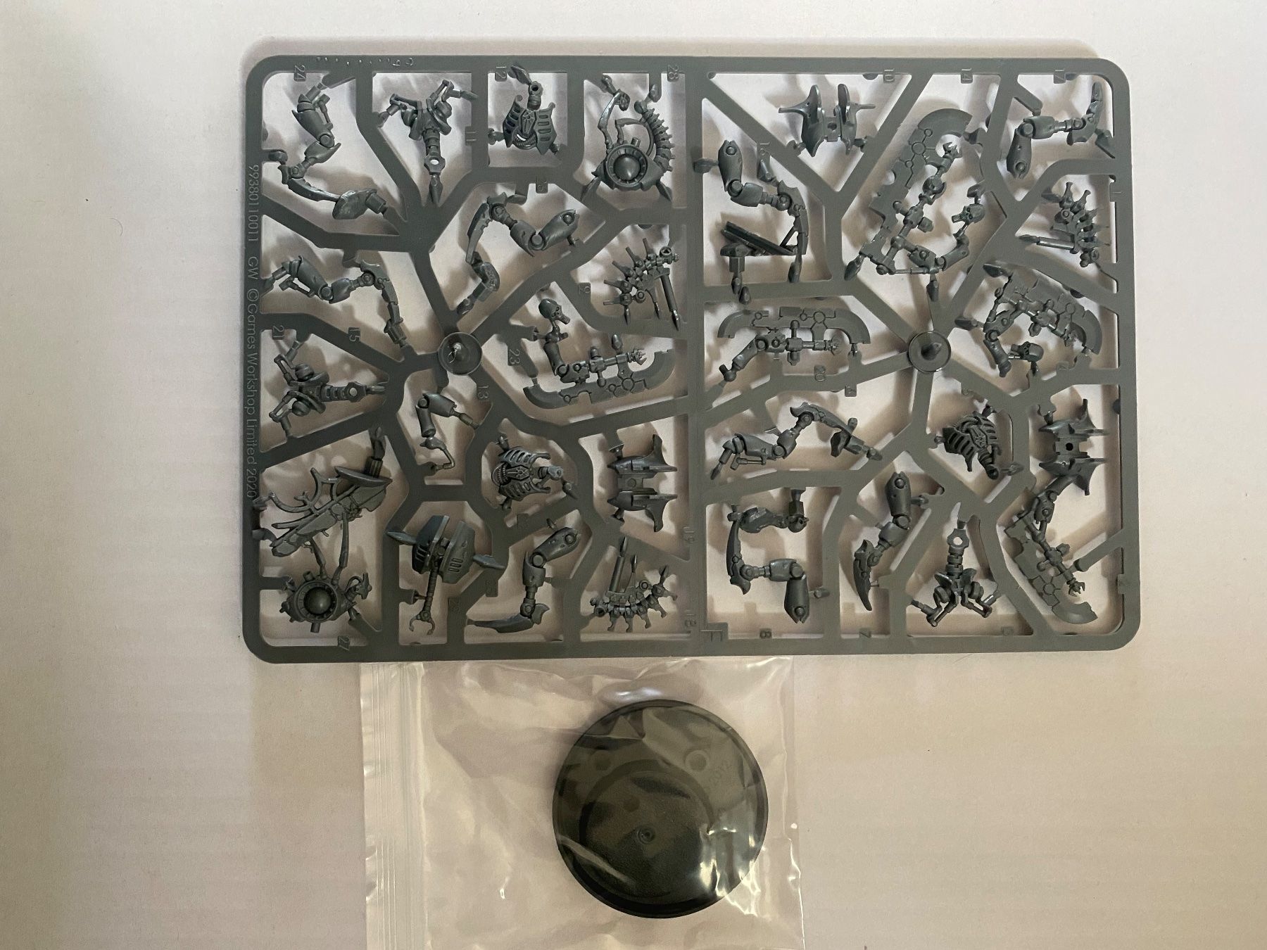 Kit di modellismo & Modellini statici: Warhammer 40k Necrons – Usato da Arlesheim venduto da jul_m9l5 3