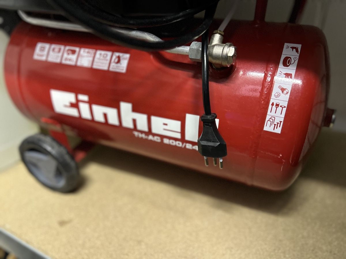 Einhell Kompressoren: Einhell TH-AC 200/24 Kompressor, Top Zustand! – Gebraucht aus Nürensdorf von romano_a 1