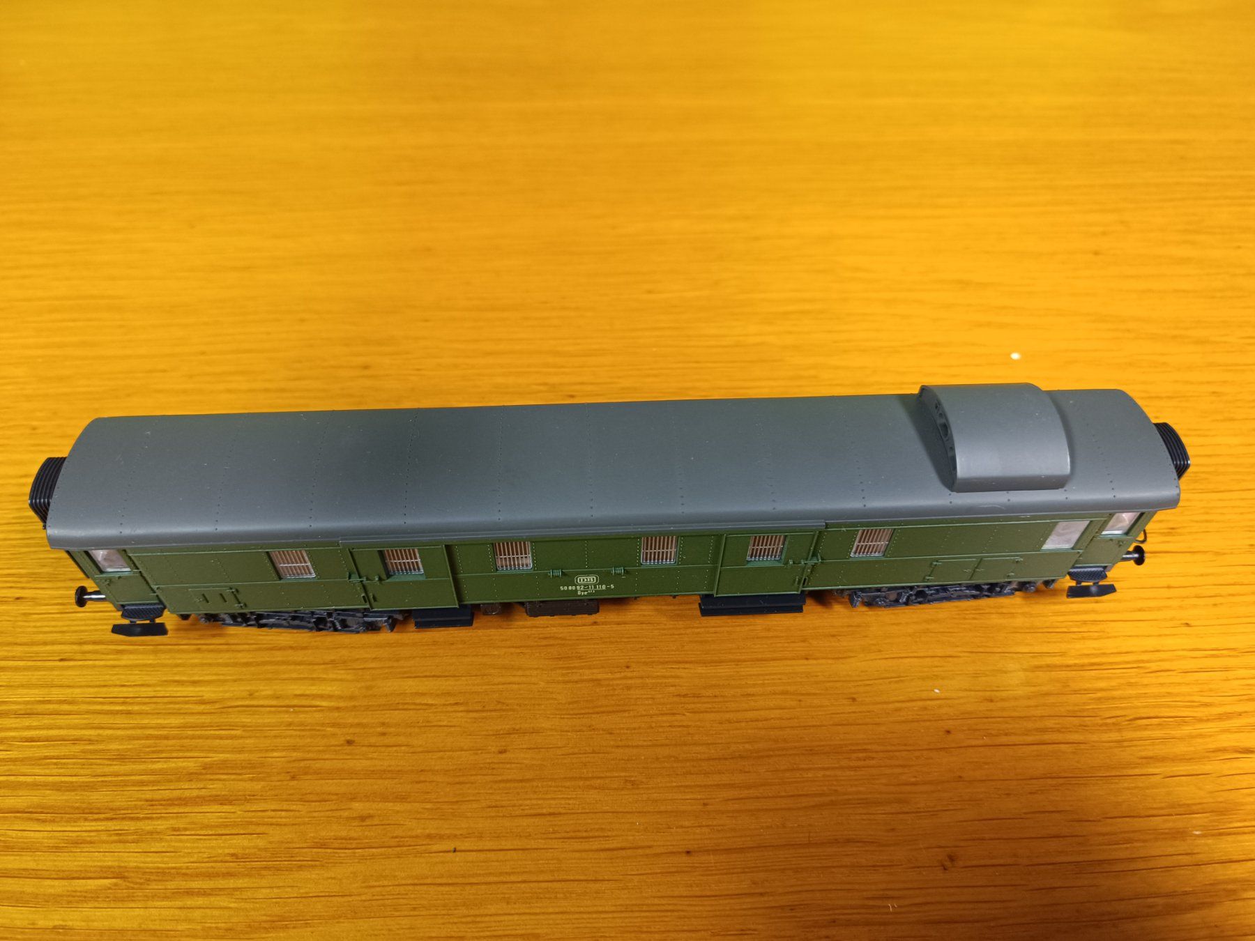 Roco Modelleisenbahnen: Eilzuggepäckwagen der DB – Gebraucht aus Künten von Aumosa 2