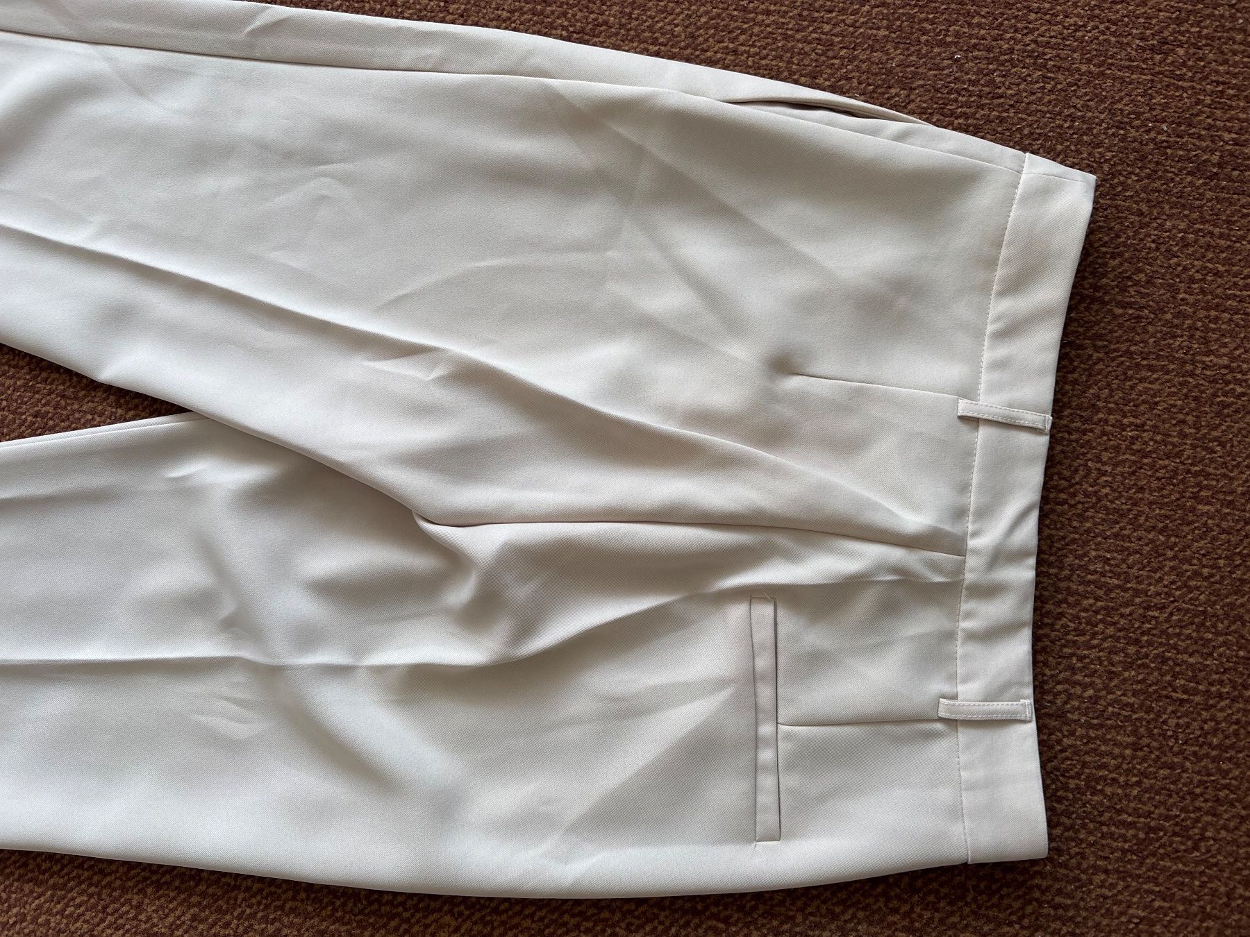 Lotti di vestiti: Beige Suit – Nuovo (secondo la descrizione) da Confignon venduto da Second_Hand_Ch 8