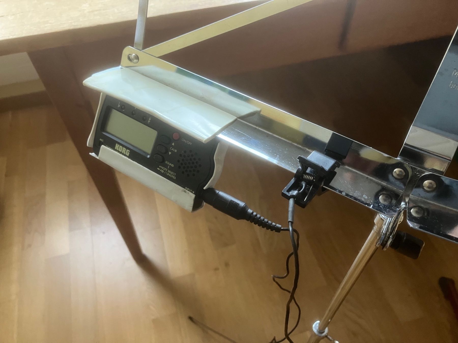 Korg Strumenti musicali: KORG Chromatic Tuner CA-30 mit Kontaktmikrofon – Usato da Interlaken venduto da zingu 7