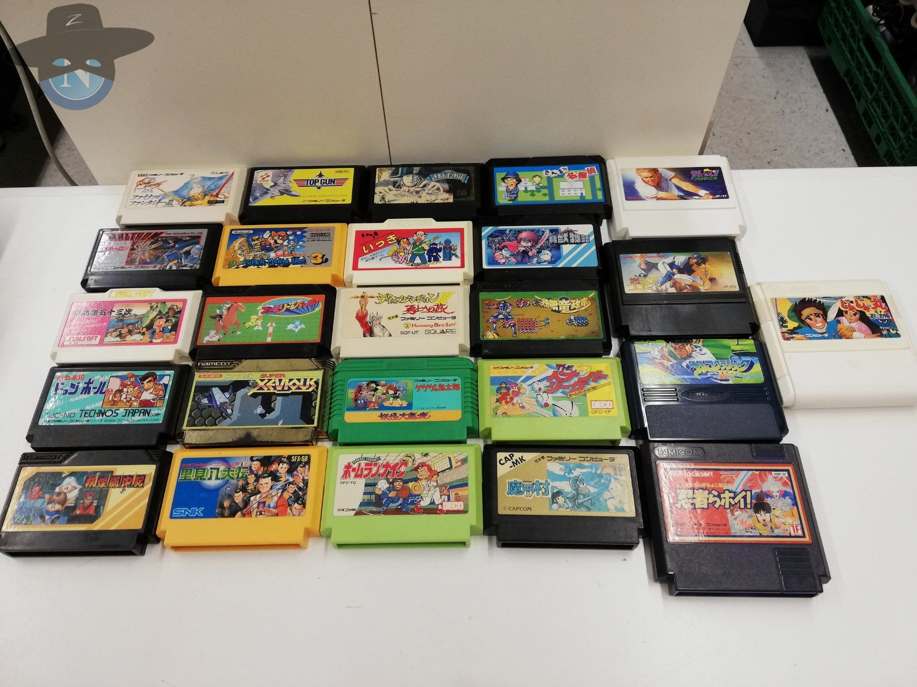 Nintendo Console: AV Famicom + 2 Dogbone Controller + 25 Games / getestet ! – Usato da St. Gallen venduto da zorro_dc 7