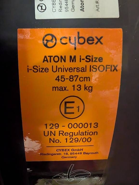 Seggiolini per auto: Babyschale Cybex Aton i-Size inkl. Isofix – Usato da Hüttwilen venduto da frolens123 3