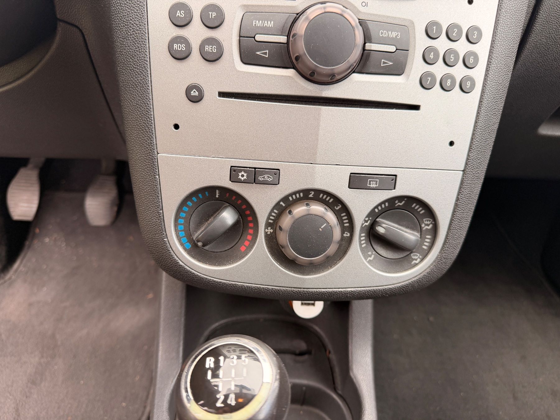 Opel Automobili: OPEL Corsa 1.4 – Usato da Oberglatt ZH venduto da Mario_Cold 9