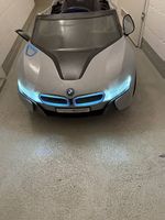 BMW i8 Spyder Kinder Elektroauto 12V mit LED-Licht 