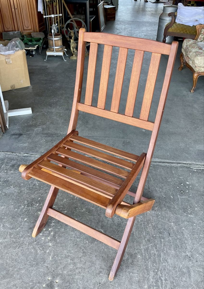 Pfister Sedie: 4 Gartenstühle Holz Pfister – Nuovo (secondo la descrizione) da Bern venduto da sinay01