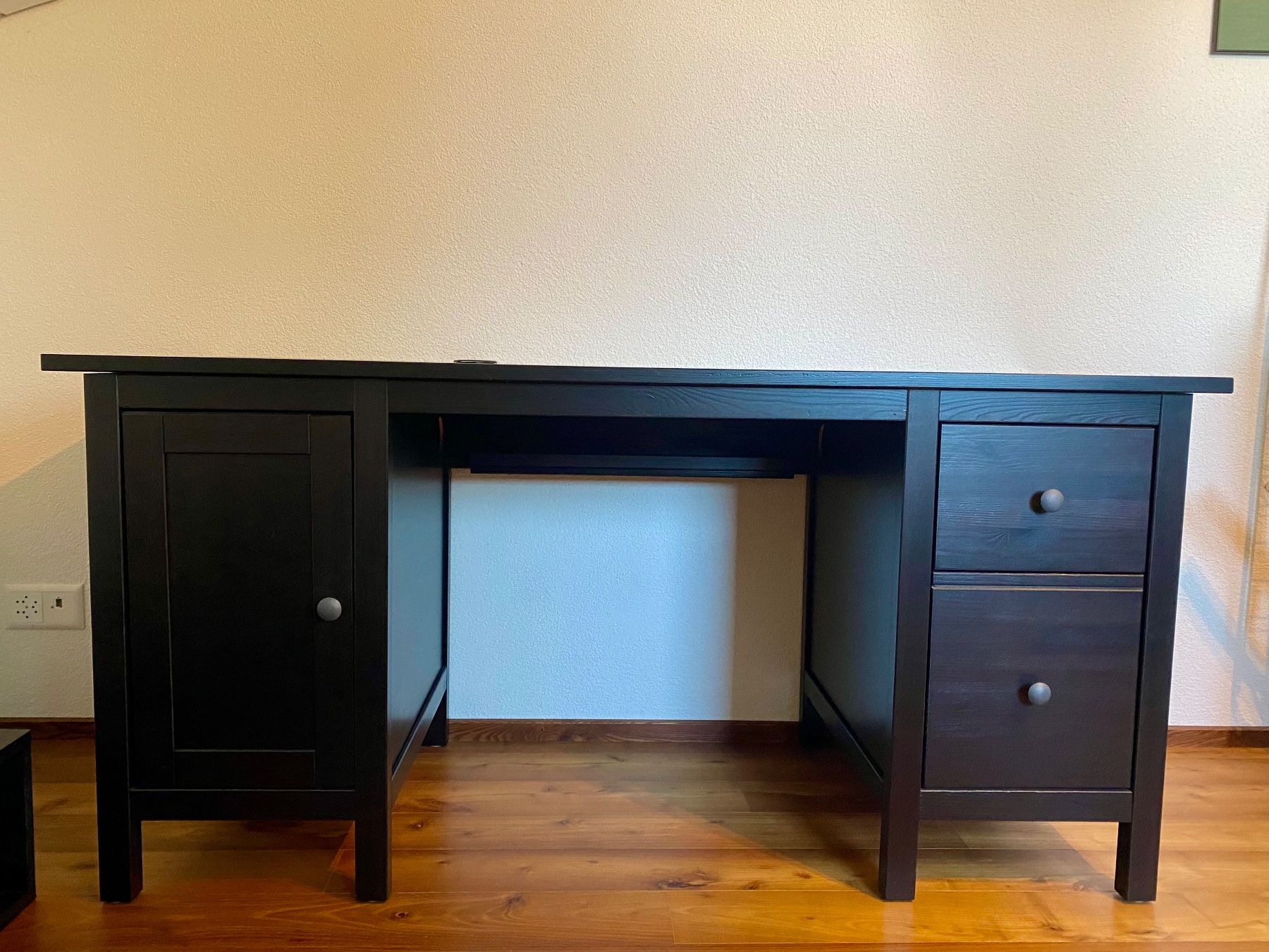 Ikea Schreibtische: Pult – Gebraucht aus Männedorf von Kiwja