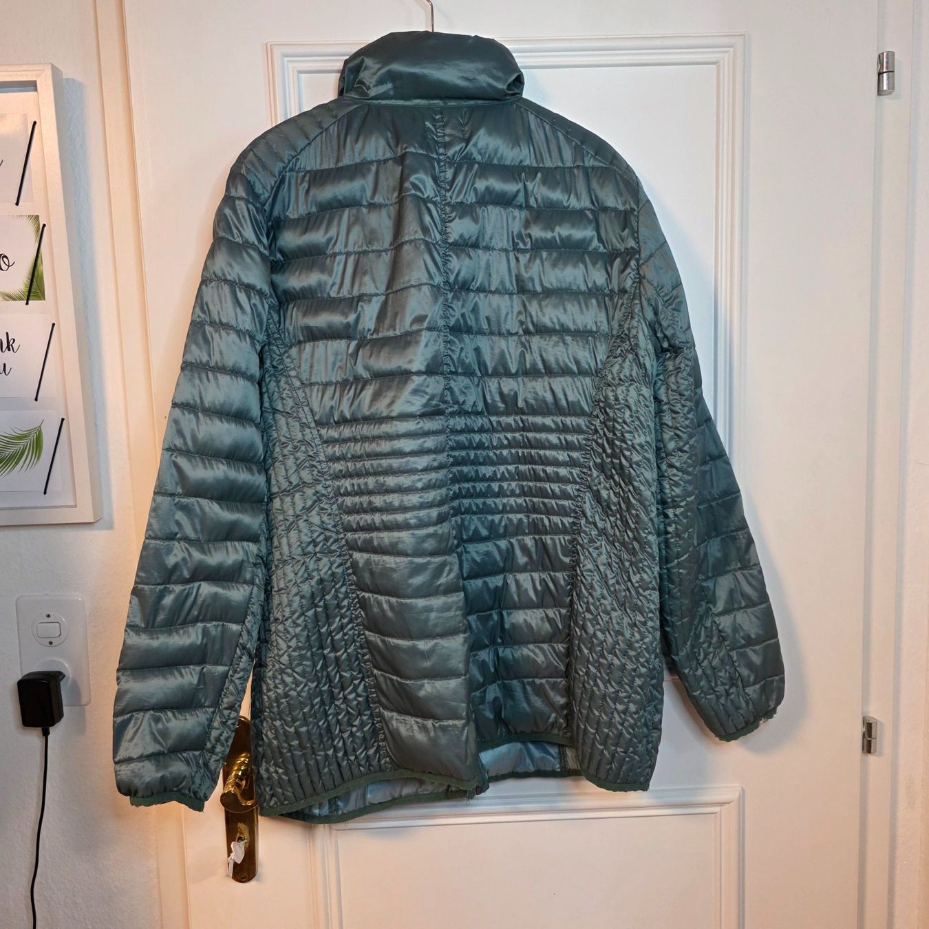 Giacche: Charles Vögele Daunenjacke Gr. 48 – Usato da Wald ZH venduto da CapLux 2