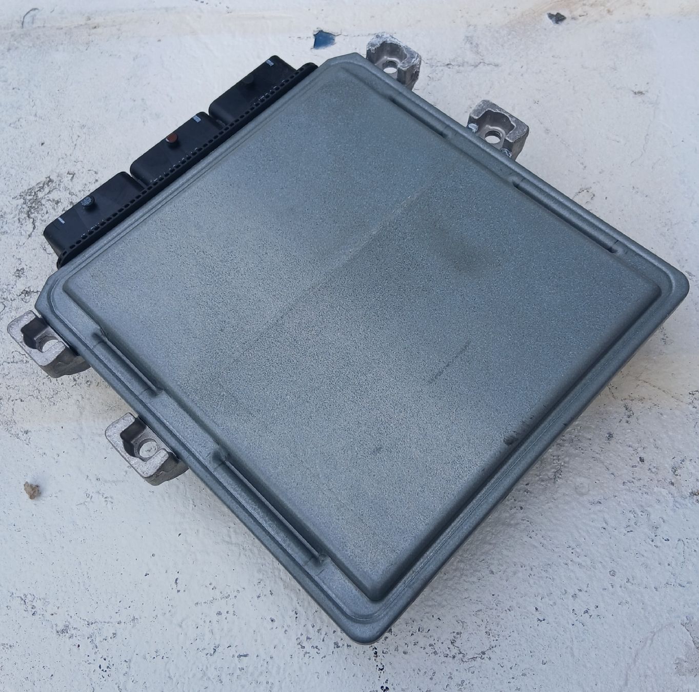 Land Rover Tutti pezzi di ricambio auto: ECU Range Rover L320 TDV8  – Usato da la heutte venduto da Auto-stock 2