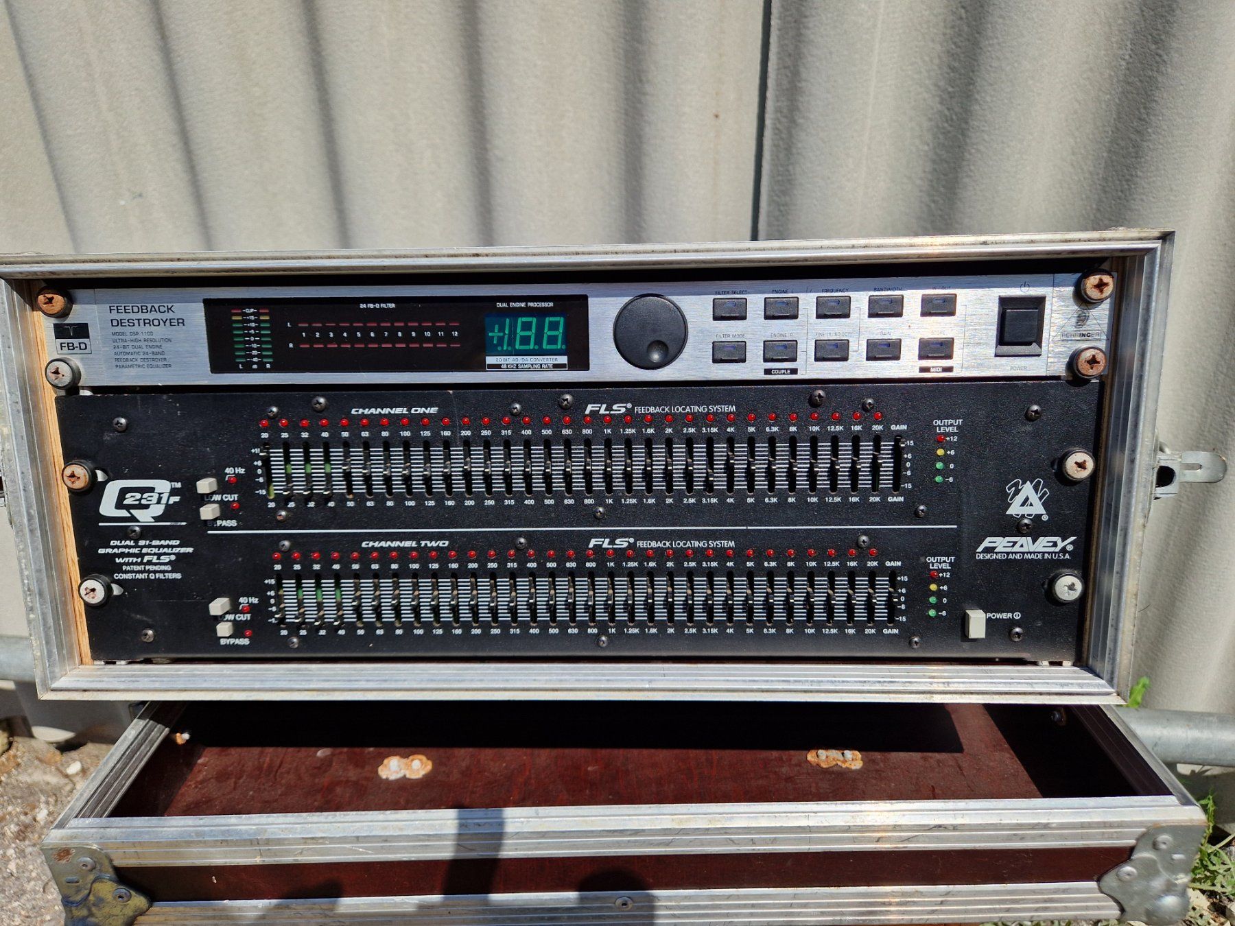Peavey Equalizzatori: PA Flight-Case mit Effectgeräten Peavey 231 Eq+ Feedb.dest – Usato da Wädenswil venduto da tome70