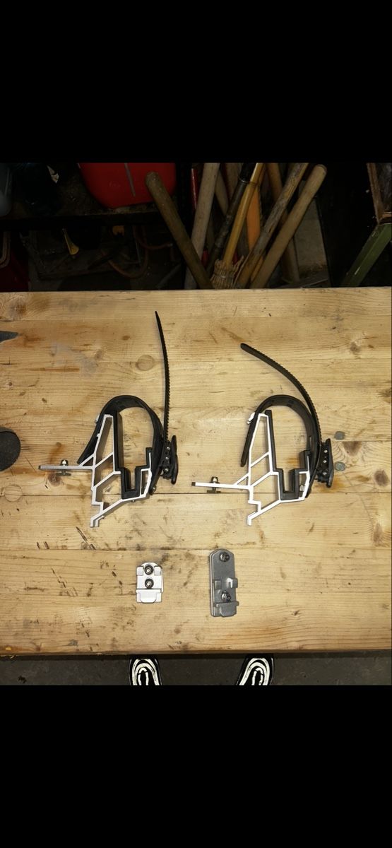 Altro: Porta sci per motoslitta – Nuovo (secondo la descrizione) da Moleno venduto da maz_8dg2