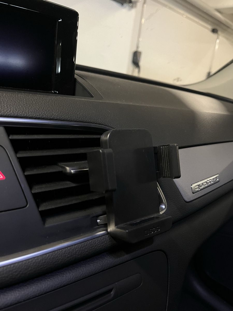 Automobili: Auto Telefon Halterung Lüftungsschlitze – Usato da St. Gallen venduto da 1t5045 3