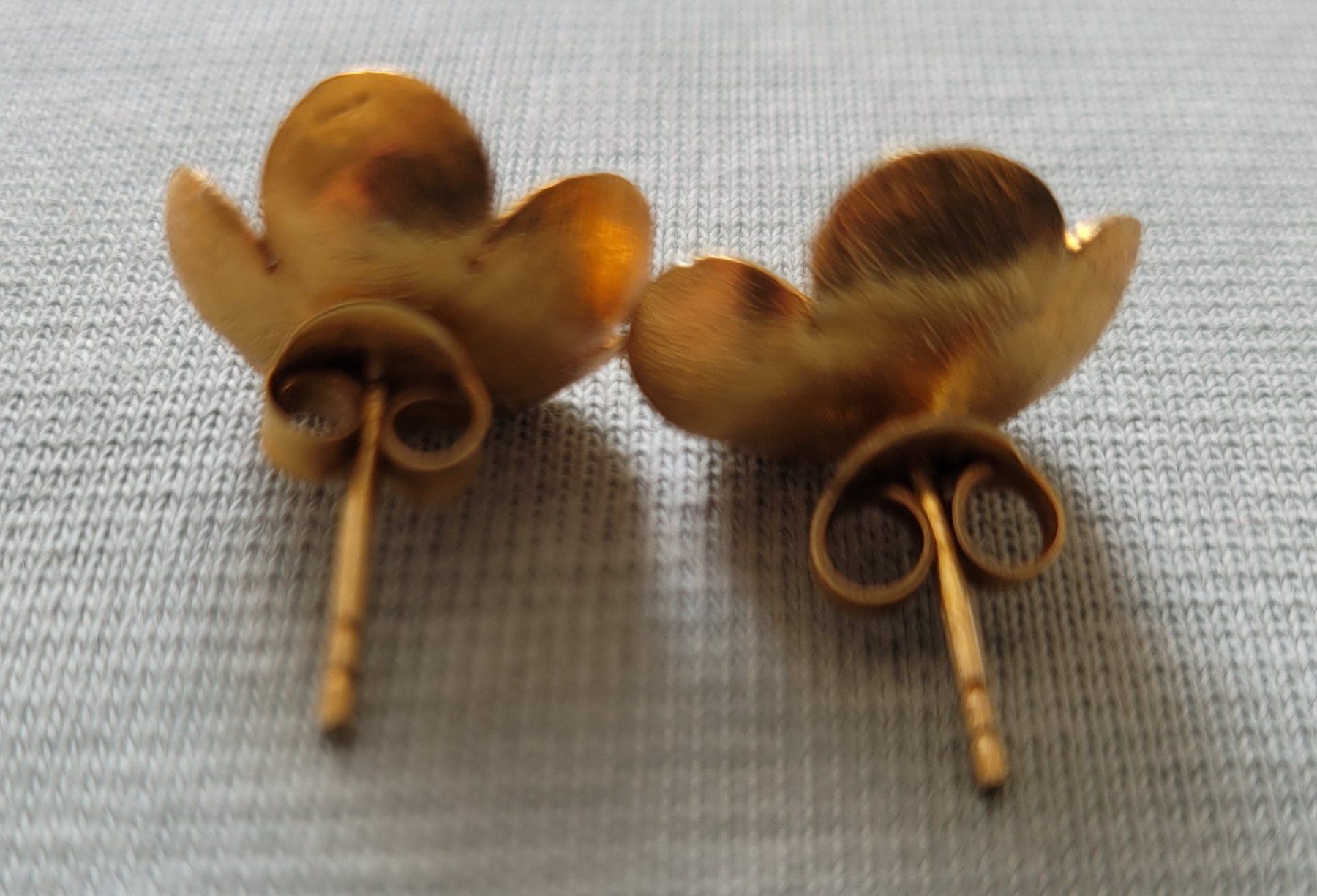 Boucles d'oreille: Goldige Ohrstecker – D'occasion à Zürich par nkem13 1