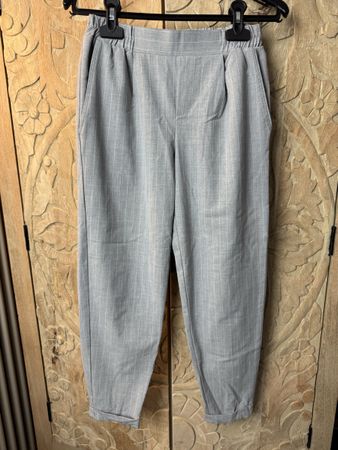 Bundfaltenhose grau mit Streifen - Grösse XS - Top Zustand!